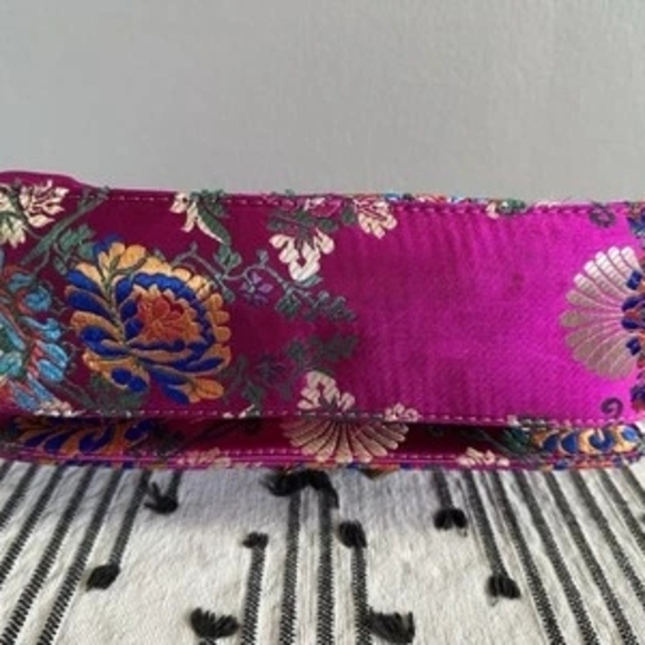 Floral Pink Designer Handbag - Picture 3 of 5